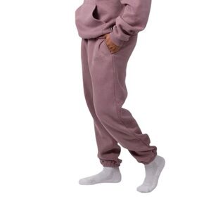 NWT COMFRT Minimalist sweatpants | Size Small  | Color orchid
